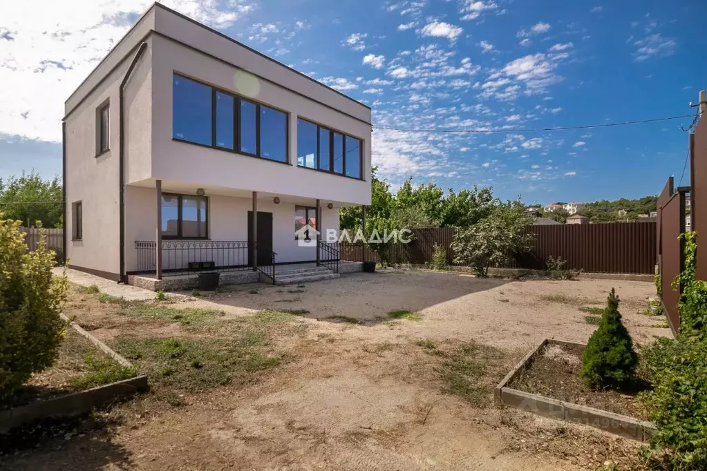 Дом в Севастополь ТСН СНТ Биолог тер., 48 (255 м) - Фото 1
