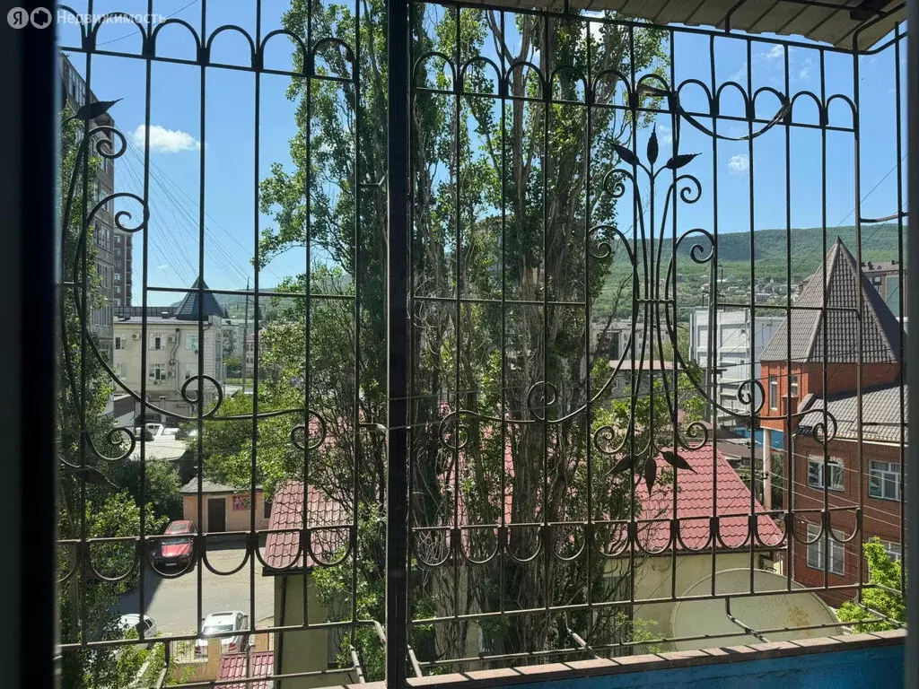 3-комнатная квартира: Махачкала, Радужная улица, 6 (84 м) - Фото 1