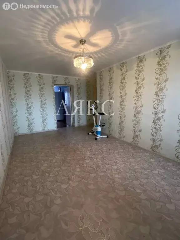 3-комнатная квартира: Ишимбай, улица Мира, 8 (57 м) - Фото 1