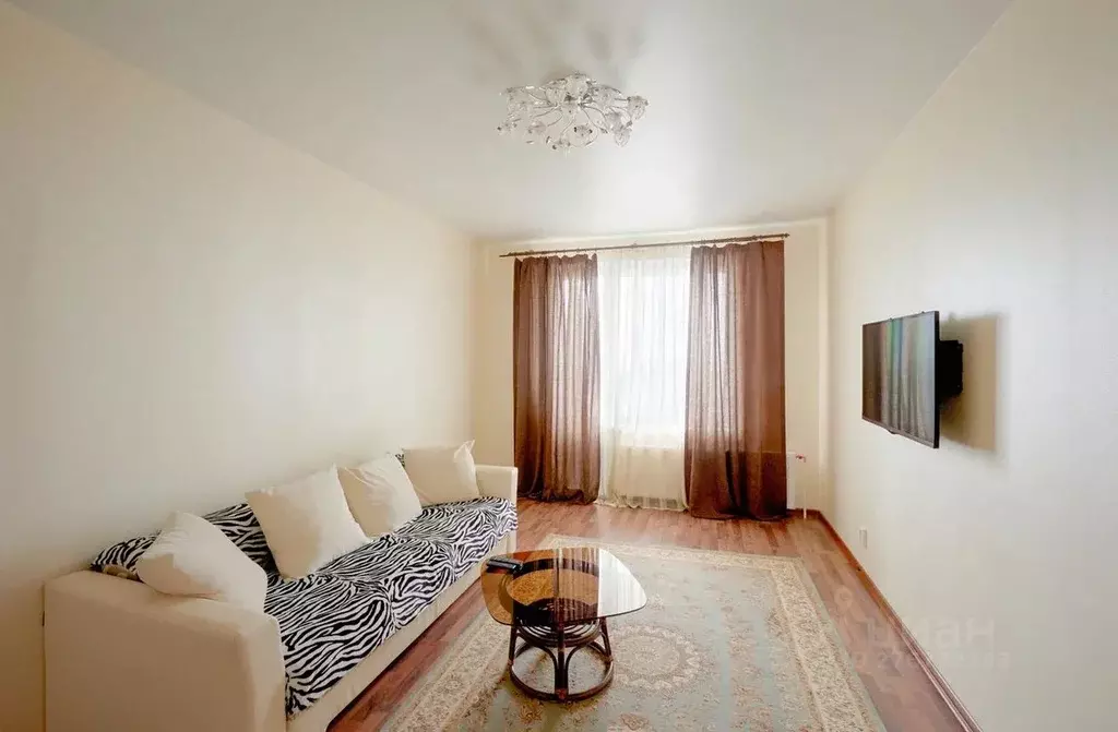 2-к кв. Курганская область, Курган ул. Куйбышева, 15 (80.0 м) - Фото 2