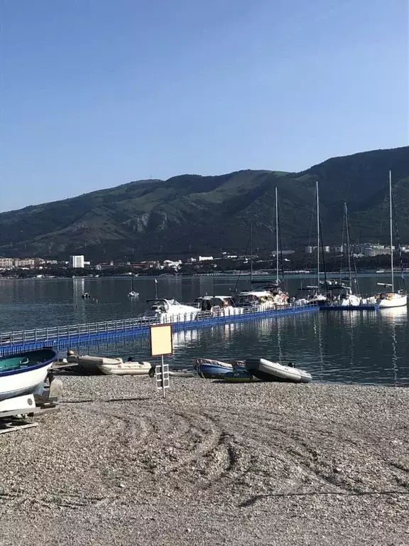 3-к кв. Краснодарский край, Геленджик Крымская ул., 3к2 (130.0 м) - Фото 0