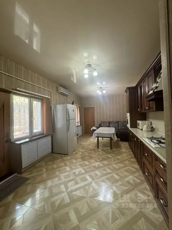 4-к кв. Дагестан, Махачкала ул. Абубакарова (150.0 м) - Фото 1