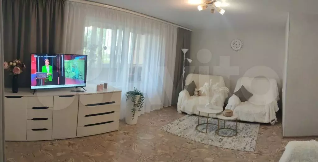 1-к. квартира, 45 м, 2/9 эт. - Фото 0