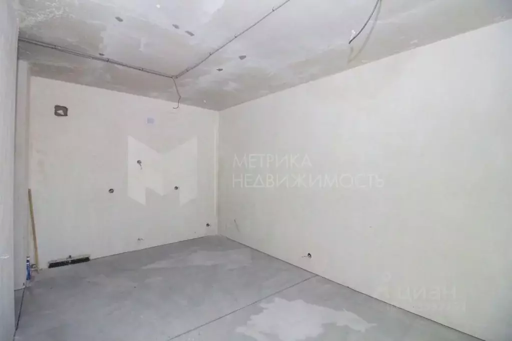 Студия Тюменская область, Тюмень ул. Виктора Тимофеева, 3 (30.9 м) - Фото 1