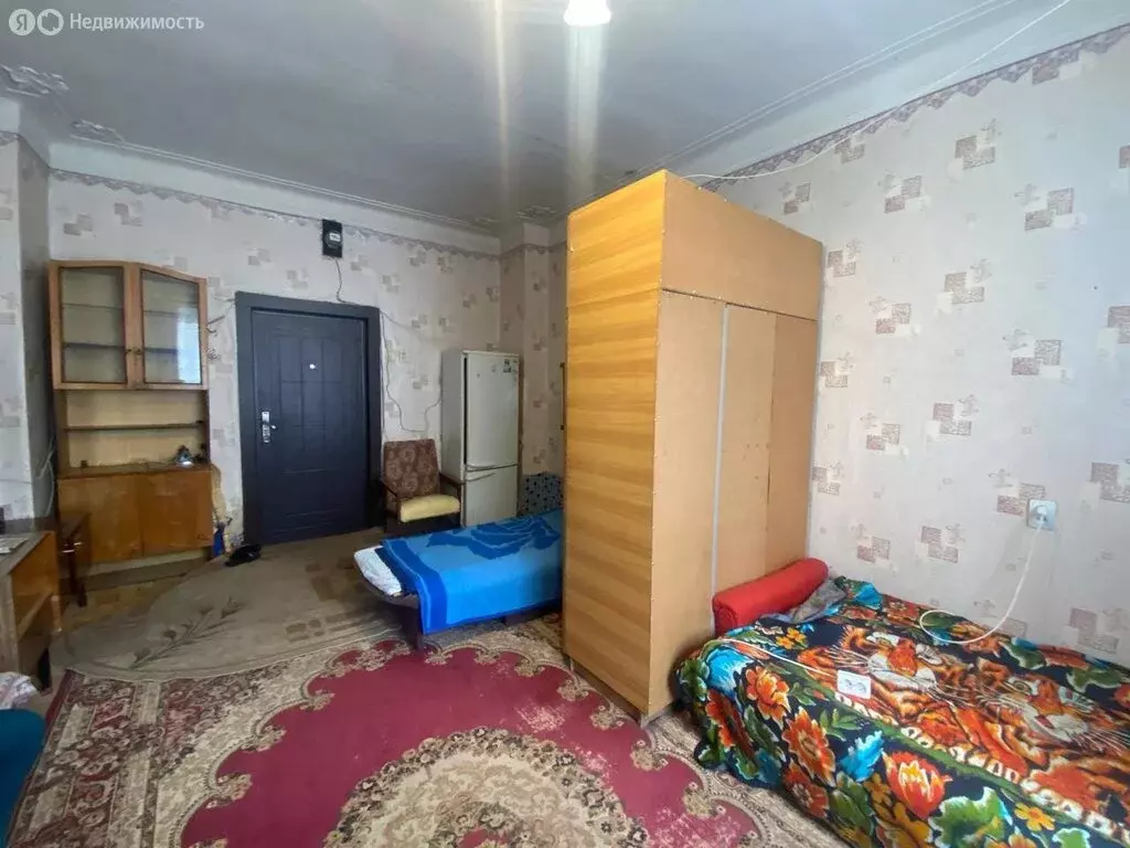 1к в 5-комнатной квартире (21.4 м) - Фото 1