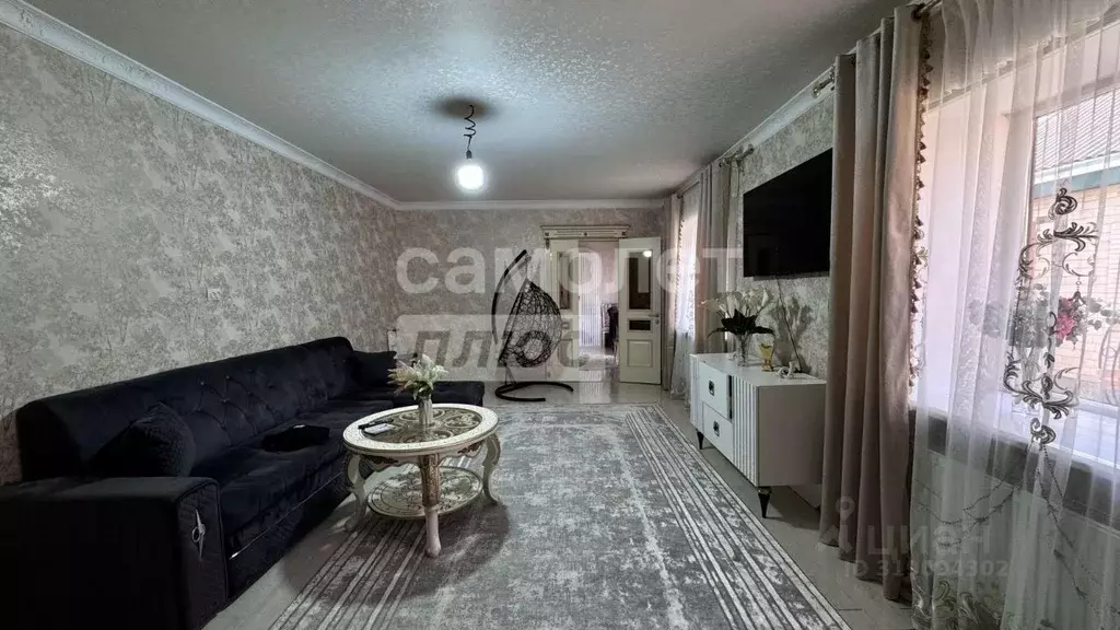 Дом в Дагестан, Хасавюрт пос. Ветеран, ул. 18-я Ветеран, 43 (400 м) - Фото 0