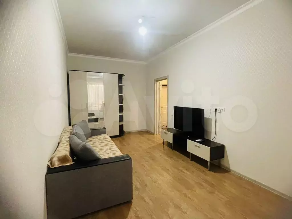 1-к. квартира, 38 м, 3/3 эт. - Фото 0