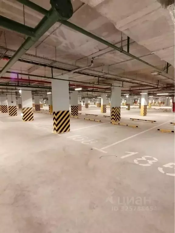 Гараж в Московская область, Ленинский городской округ, пос. Битца ... - Фото 1