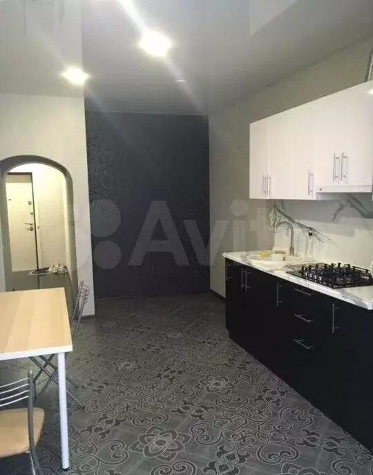 1-к. квартира, 42 м, 3/7 эт. - Фото 1
