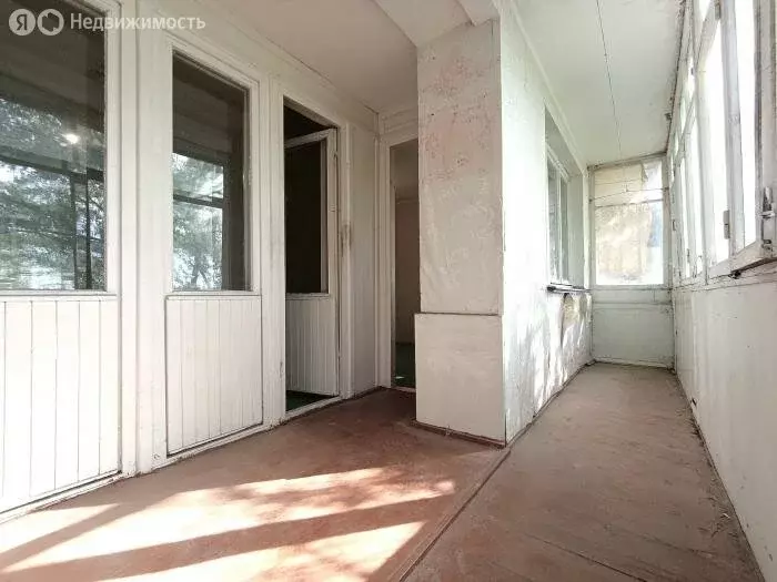 2-комнатная квартира: Евпатория, улица 60 лет ВЛКСМ, 16 (41.7 м) - Фото 1