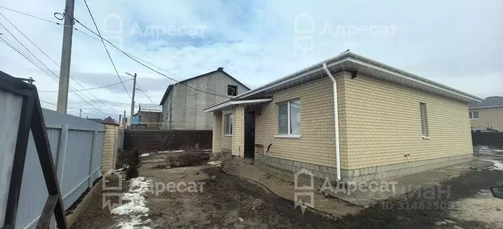 Дом в Волгоградская область, Городище рп ул. Роз (102 м) - Фото 1