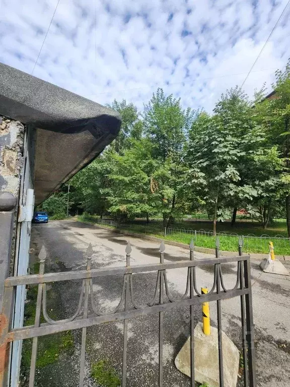 Гараж в Санкт-Петербург ул. Куйбышева, 26к2 (18 м) - Фото 2