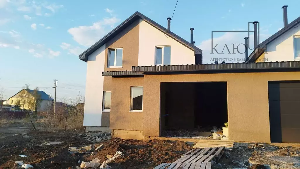 Дом в Челябинская область, Магнитогорск ул. Березовая (130 м) - Фото 0