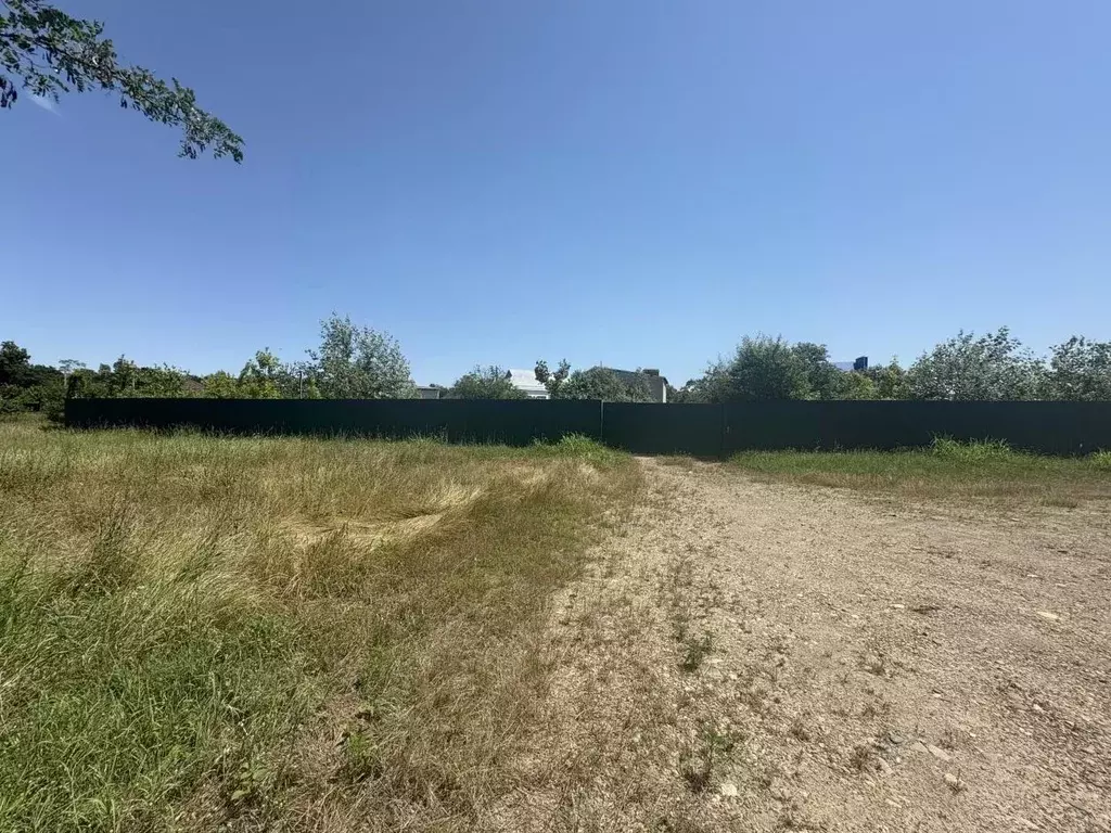 Участок в Краснодарский край, Армавир городской округ, пос. Заветный ... - Фото 1