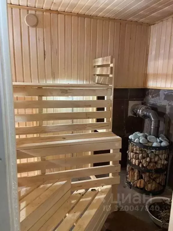 Дом в Смоленская область, Угранский муниципальный округ, Знаменское ... - Фото 2