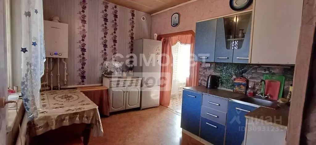 Дом в Алтайский край, Алтайский район, с. Старобелокуриха Октябрьская ... - Фото 1