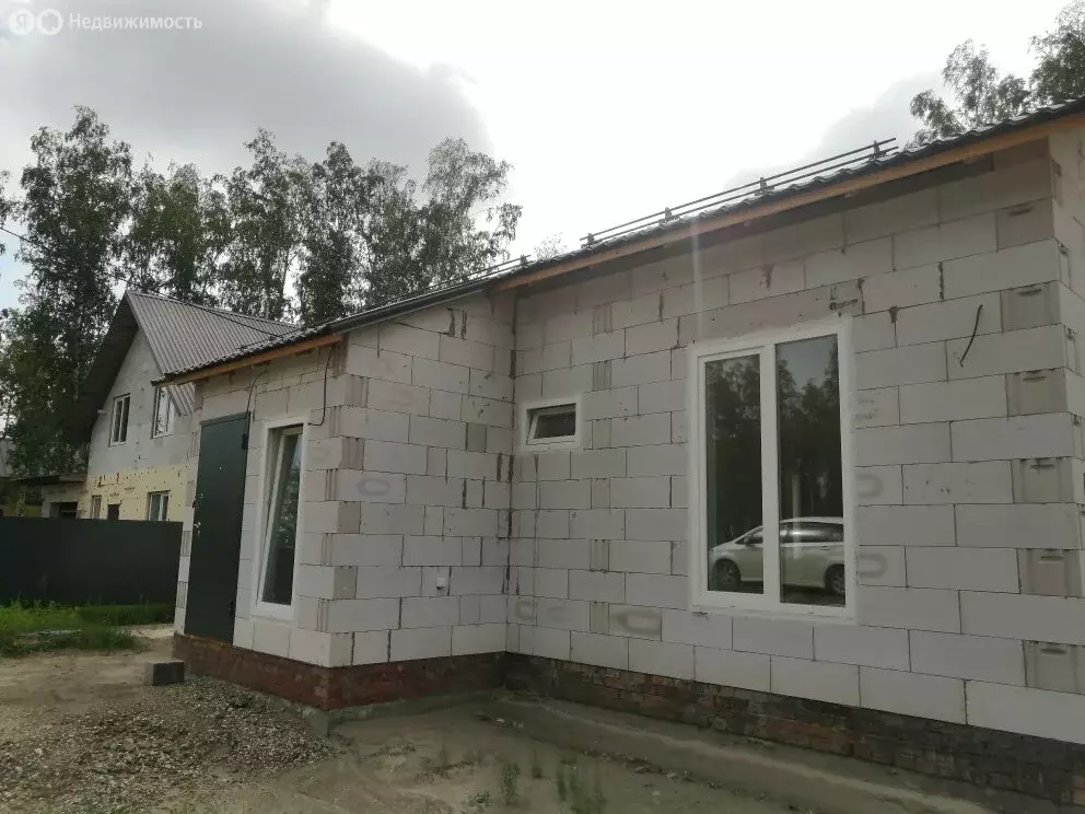 Дом в село Марусино, Зелёная улица, 11 (100 м) - Фото 1