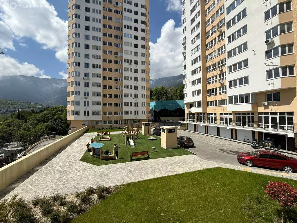 1-комнатная квартира: Ялта, улица Кирова, 155Ак2 (36 м) - Фото 0