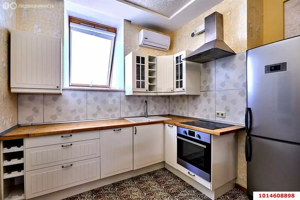 3-комнатная квартира: Краснодар, Западный внутригородской округ, улица ... - Фото 1