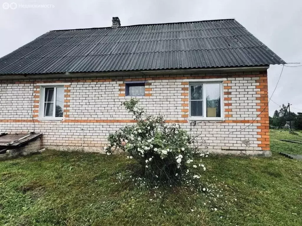 Дом в Псковская область, Печорский муниципальный округ, деревня ... - Фото 1