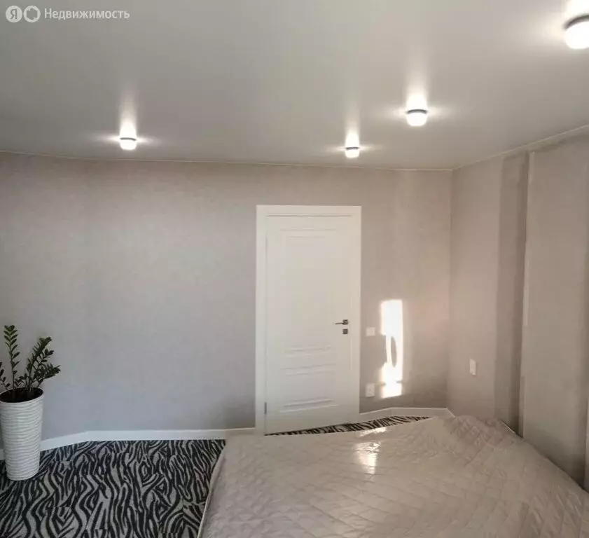 3-комнатная квартира: Заречный, Ахунская улица, 25 (79 м) - Фото 2