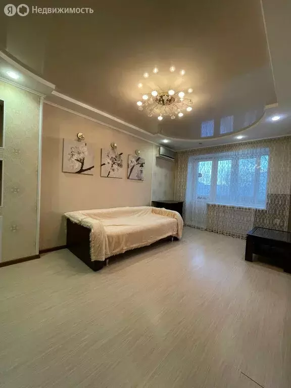 3-комнатная квартира: Курган, улица Васильева, 5 (63 м) - Фото 0