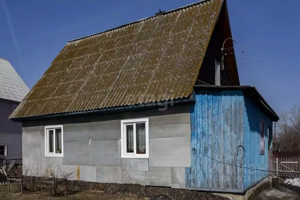 Дом в Кемеровская область, Мыски Лодочный пер. (62 м) - Фото 0