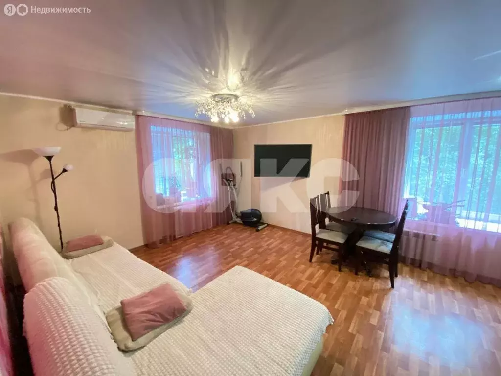 3-комнатная квартира: Нижнекамск, улица Юности, 9В (55.2 м) - Фото 1