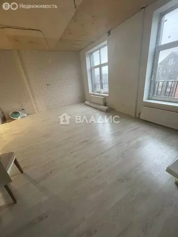 3-комнатная квартира: Апрелевка, улица Парк Апрель, 31 (100 м) - Фото 2