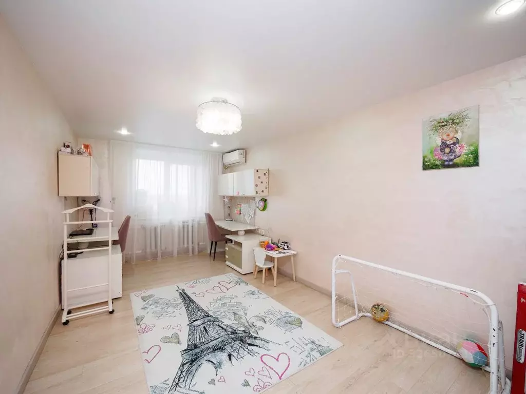 3-к кв. Омская область, Омск ул. 16-я Северная, 150к1 (102.0 м) - Фото 1