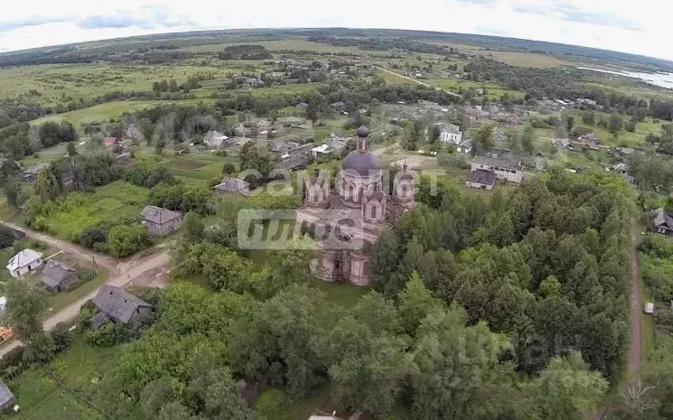 Дом в Кировская область, Яранский район, с. Салобеляк ул. Свободы, 32А ... - Фото 1