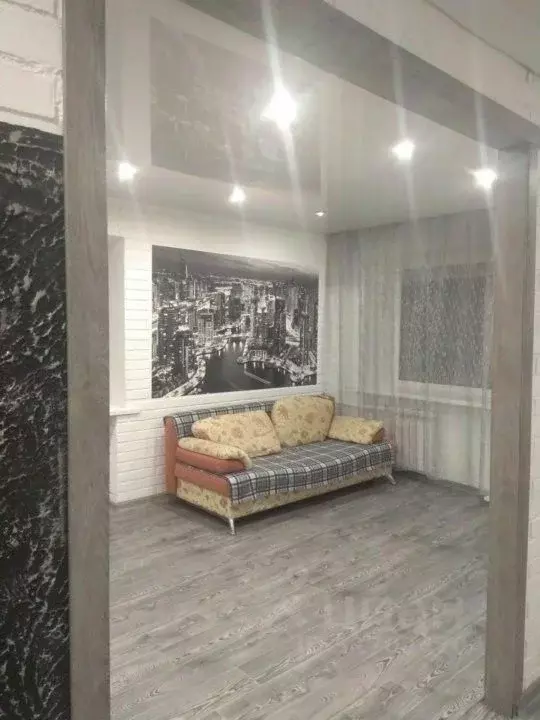 1-к кв. Омская область, Омск просп. Мира, 51 (38.0 м) - Фото 0