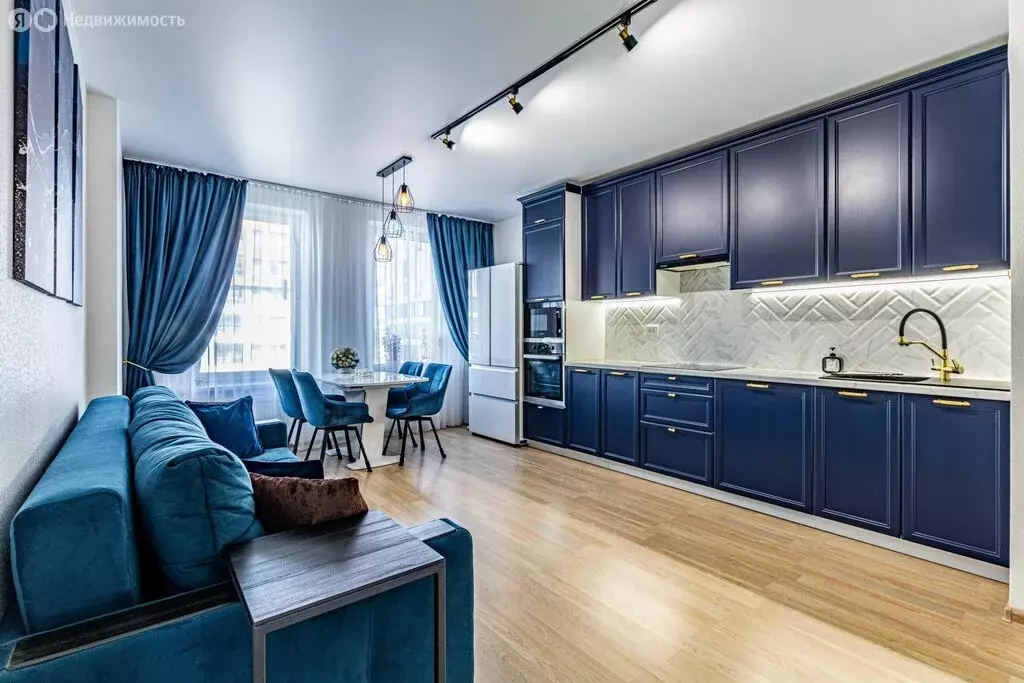 4-комнатная квартира: Екатеринбург, Лучистая улица, 6 (75.1 м) - Фото 1