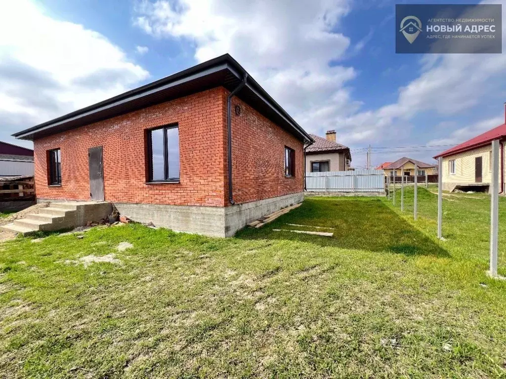 Дом в Краснодарский край, Крымск ул. Александра Покрышкина (108 м) - Фото 1