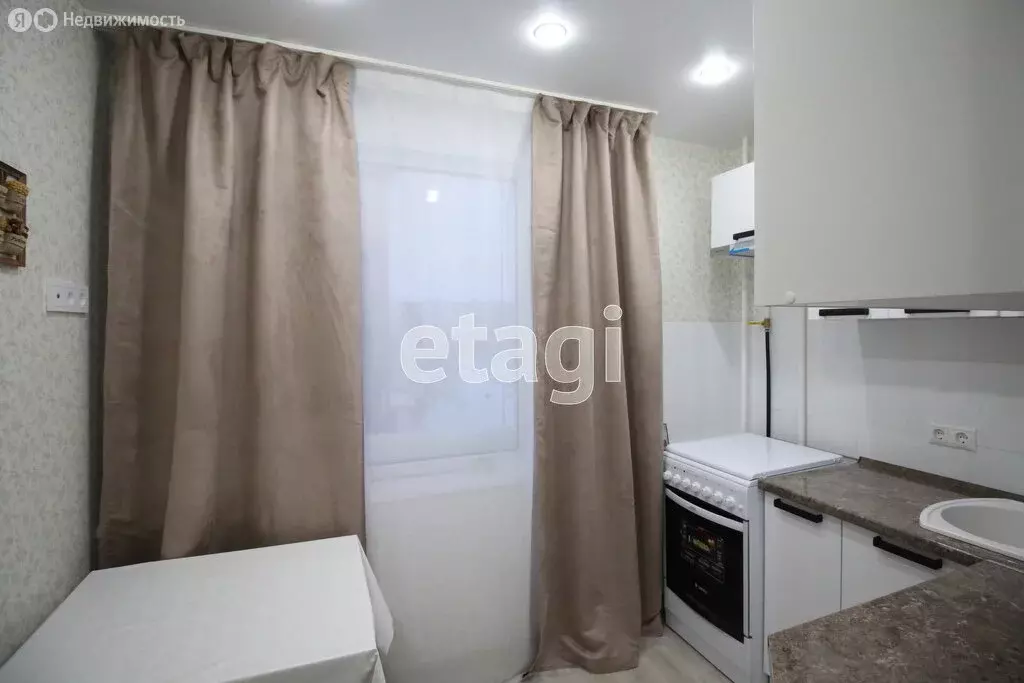 3-комнатная квартира: Новый Уренгой, район Южная Жилая Часть, 2-й ... - Фото 2