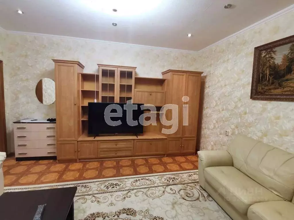 2-к кв. Ямало-Ненецкий АО, Новый Уренгой просп. Губкина, 7А (80.0 м) - Фото 1