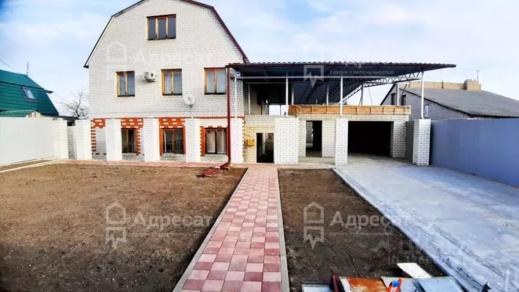 Дом в Волгоградская область, Волгоград Кабардинская ул. (182 м) - Фото 2