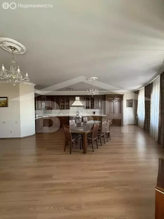 3-комнатная квартира: Воронеж, улица Ленина, 56 (206.7 м) - Фото 1