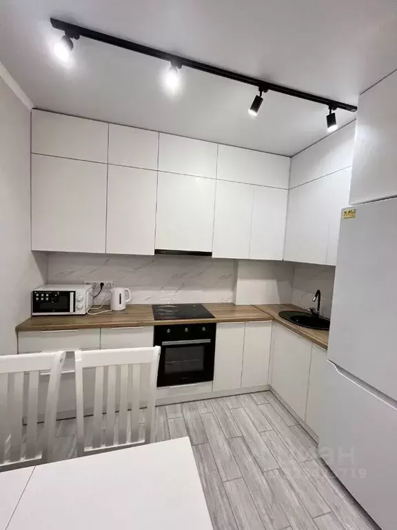 2-к кв. Астраханская область, Астрахань ул. Бехтерева, 2Б (40.0 м) - Фото 1