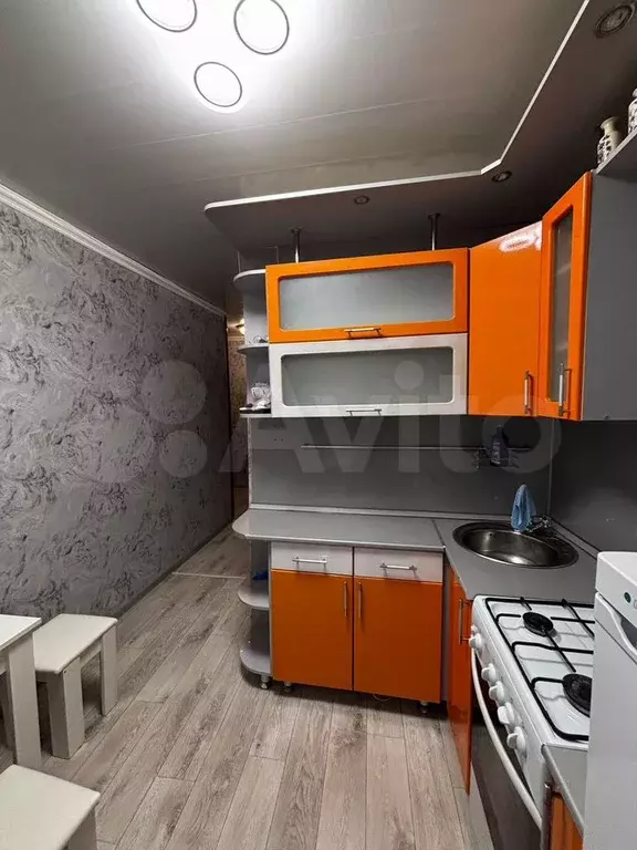 2-к. квартира, 46 м, 9/9 эт. - Фото 0