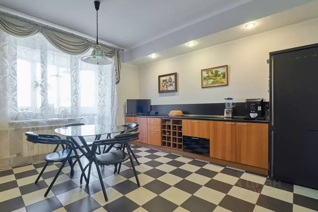 4-к кв. Томская область, Томск ул. Карташова, 29А (172.1 м) - Фото 0