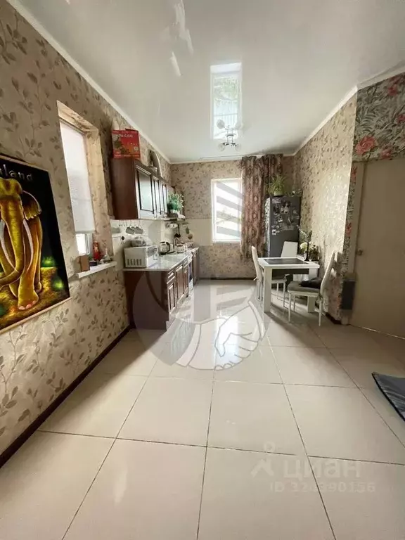 Дом в Краснодарский край, Краснодар Елизаветинская ст-ца, ул. ... - Фото 1