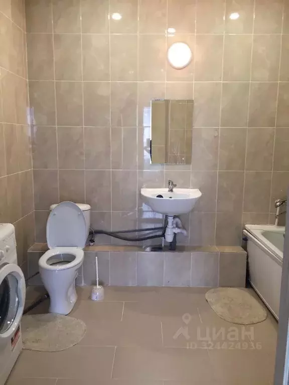 2-к кв. Свердловская область, Екатеринбург ул. Московская, 194 (65.0 ... - Фото 1