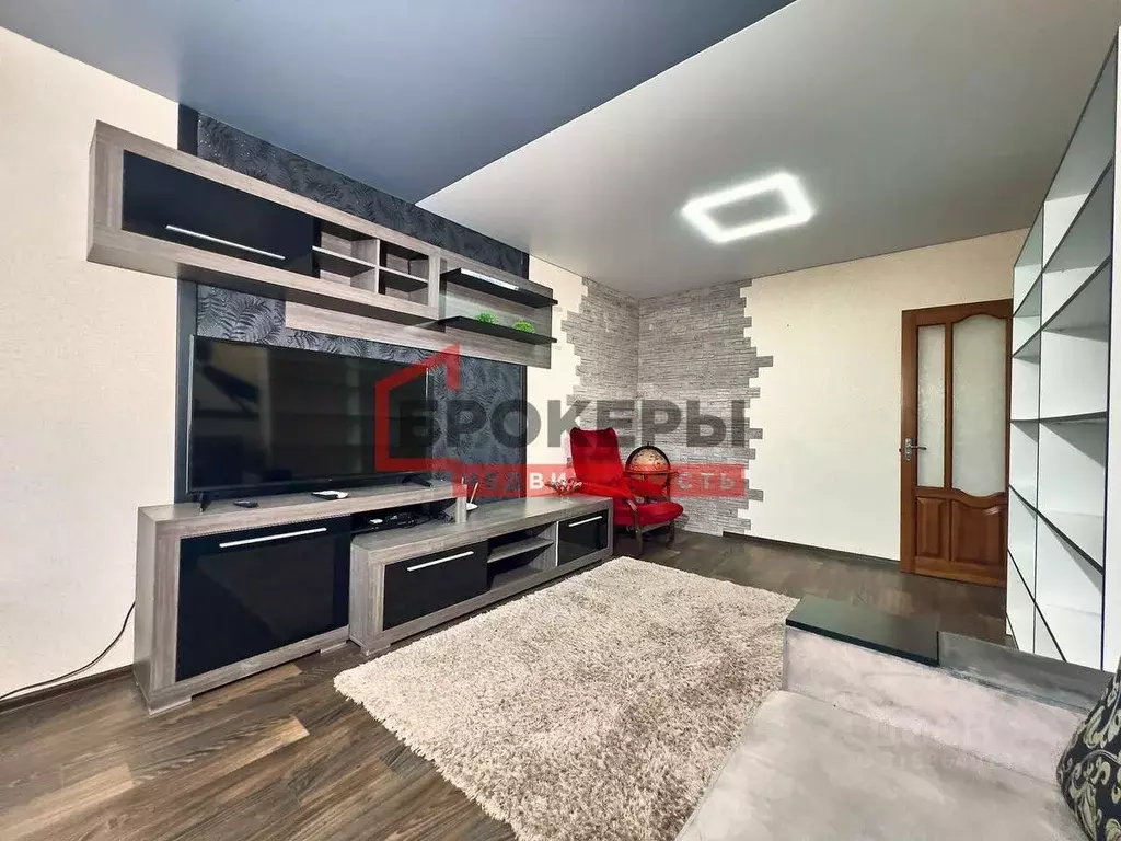 3-к кв. Севастополь ул. Косарева, 2 (74.0 м) - Фото 0