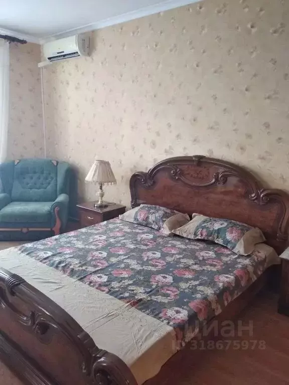 2-к кв. Крым, Евпатория ул. Демышева, 125 (65.0 м) - Фото 0