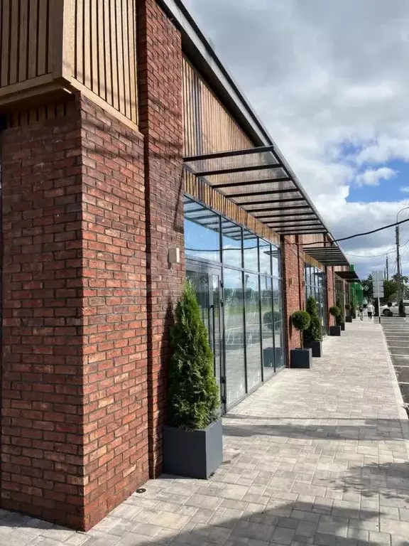 Помещение свободного назначения в Адыгея, Майкоп ул. 2-я Курганная, 1 ... - Фото 1