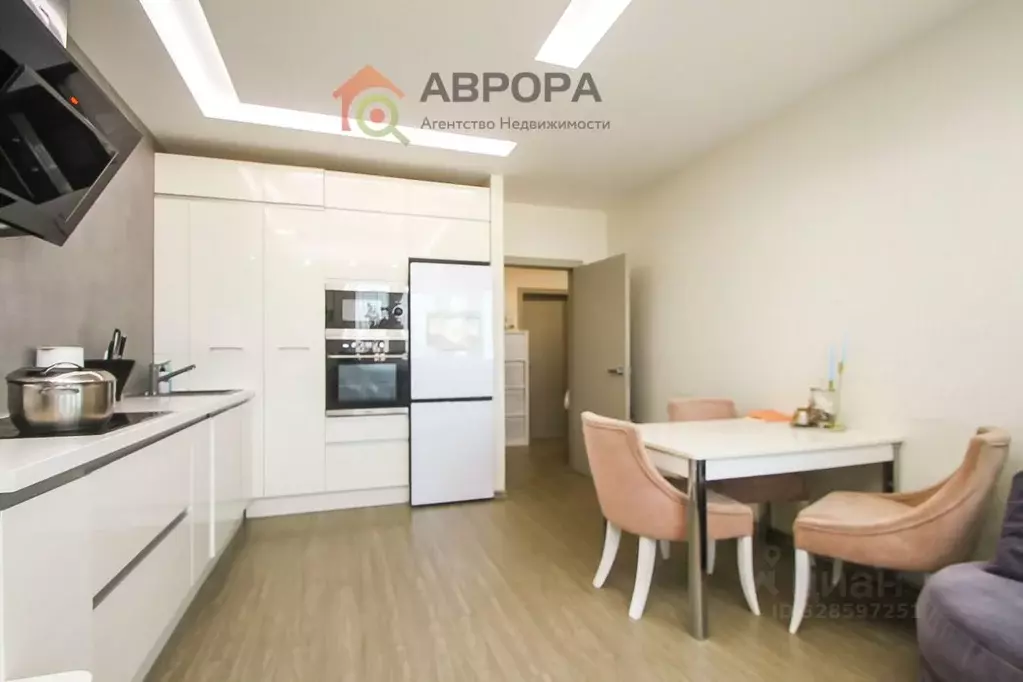 2-к кв. Ханты-Мансийский АО, Сургут ул. Мелик-Карамова, 4 (65.4 м) - Фото 2