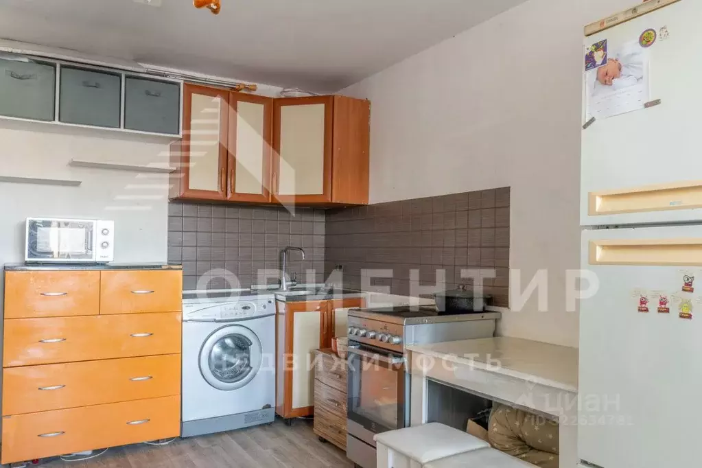 Комната Свердловская область, Екатеринбург ул. Бисертская, 12 (18.1 м) - Фото 2