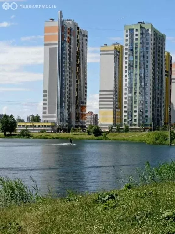 3-комнатная квартира: Санкт-Петербург, Южное шоссе, 55к5 (85 м) - Фото 0
