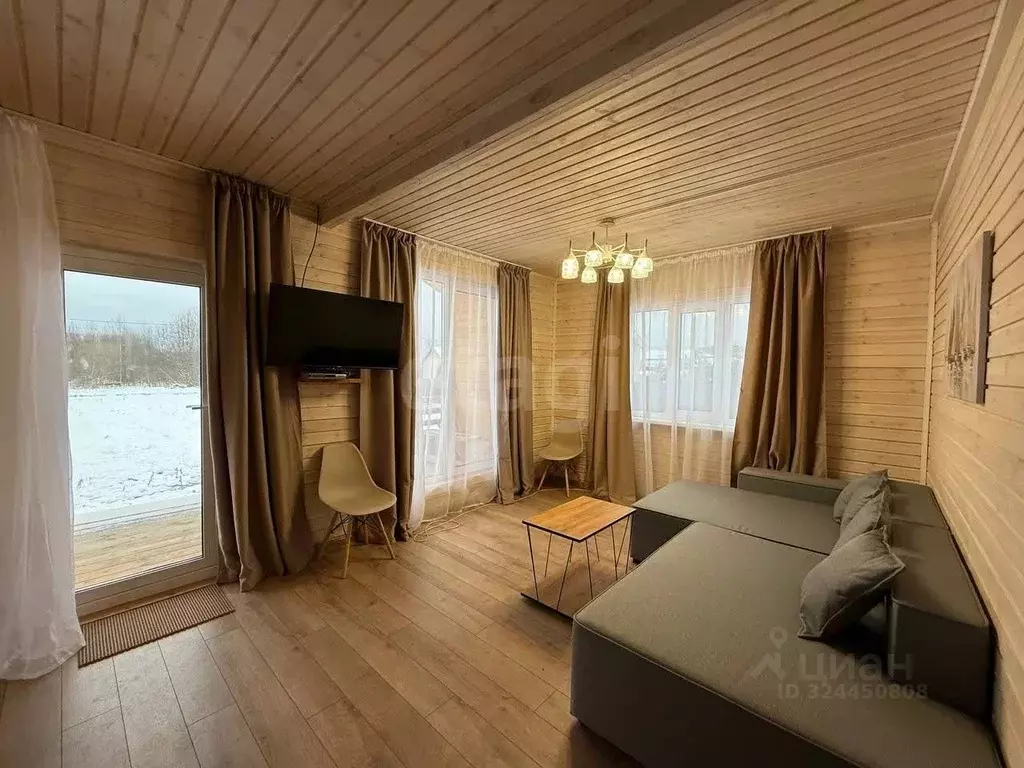 Дом в Ленинградская область, Волховский район, Колчановское с/пос, д. ... - Фото 1